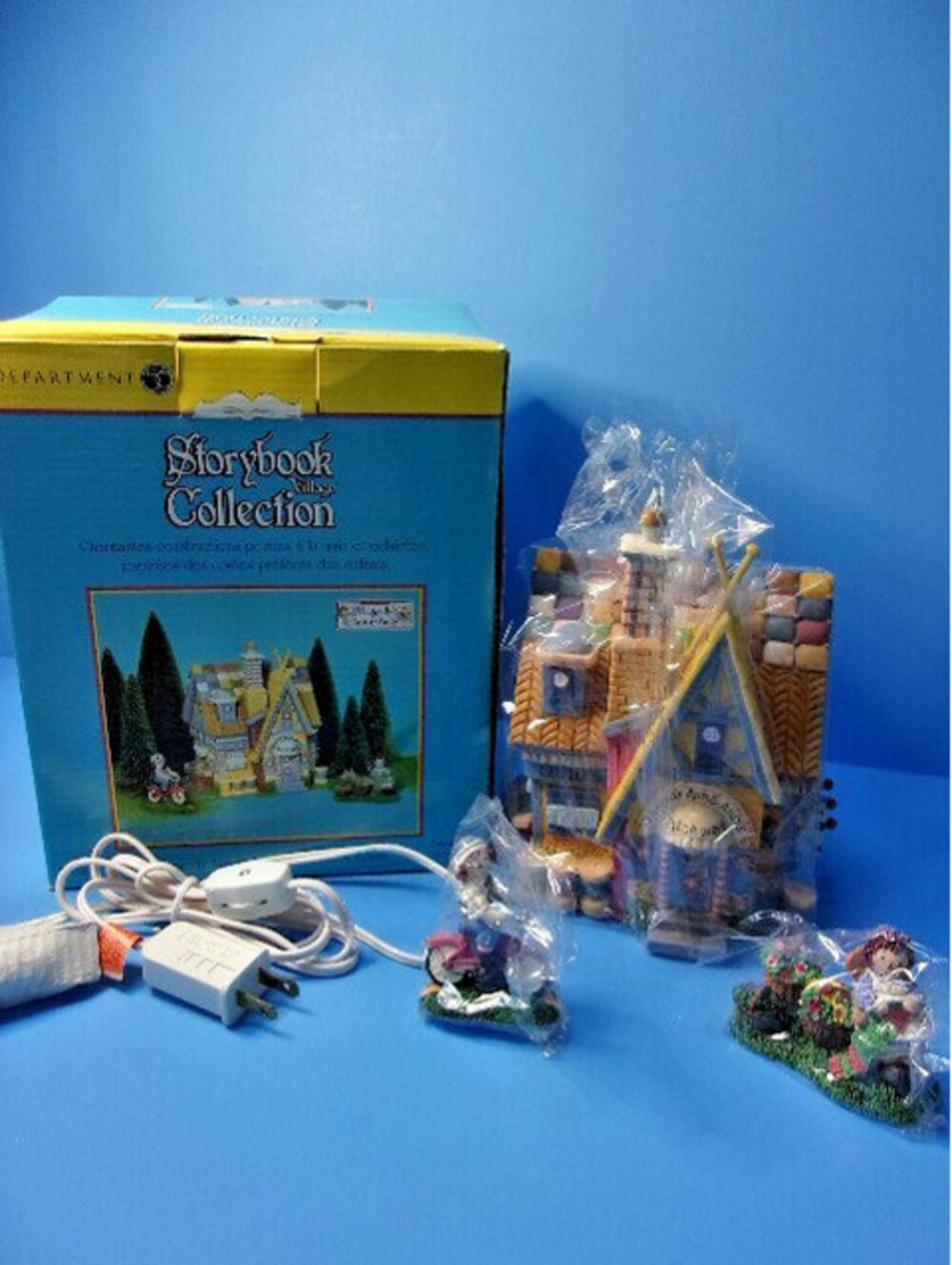 Dept 56 Raggedy Ann & Andy's Patchwork House Storybook Village Collection 13207